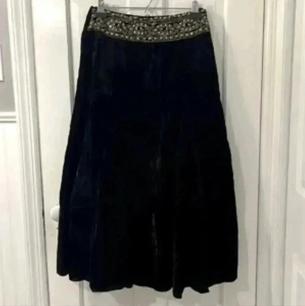 Mlle Gabrielle Black Crushed Velvet Embroidered/ Sequined Waist Side Zip Skirt